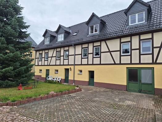 Wohnung zur Miete 260 € 2 Zimmer 42,6 m² 1. Geschoss frei ab sofort Hauptstraße 42 Hirschfeld Reinsberg 09634