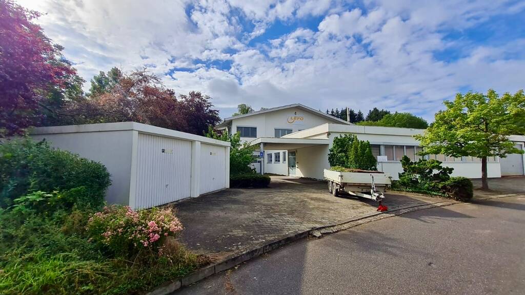 Produktionshalle zur Miete 17.500 € 3.100 m² Lagerfläche Stockach 78333