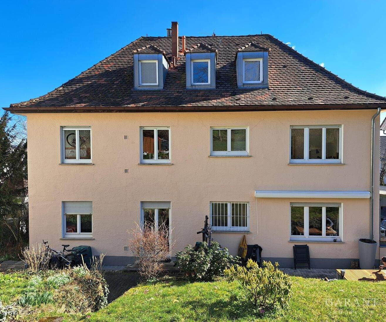 Mehrfamilienhaus zum Kauf, Stuttgart