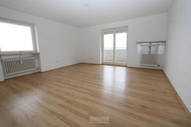 Wohnung zur Miete 770 € 2 Zimmer 70 m² 8. Geschoss frei ab sofort Westheim Regensburg 93049