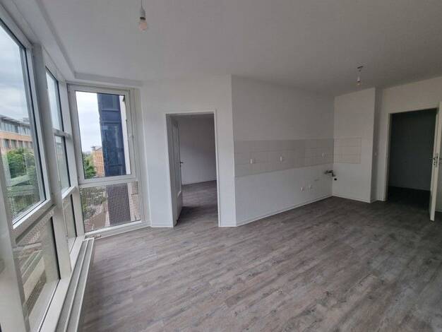 Wohnung zur Miete 580 € 2 Zimmer 71,2 m² 3. Geschoss frei ab 27.08.2026 Dorotheenstraße 14 Innenstadt Mitte 06108