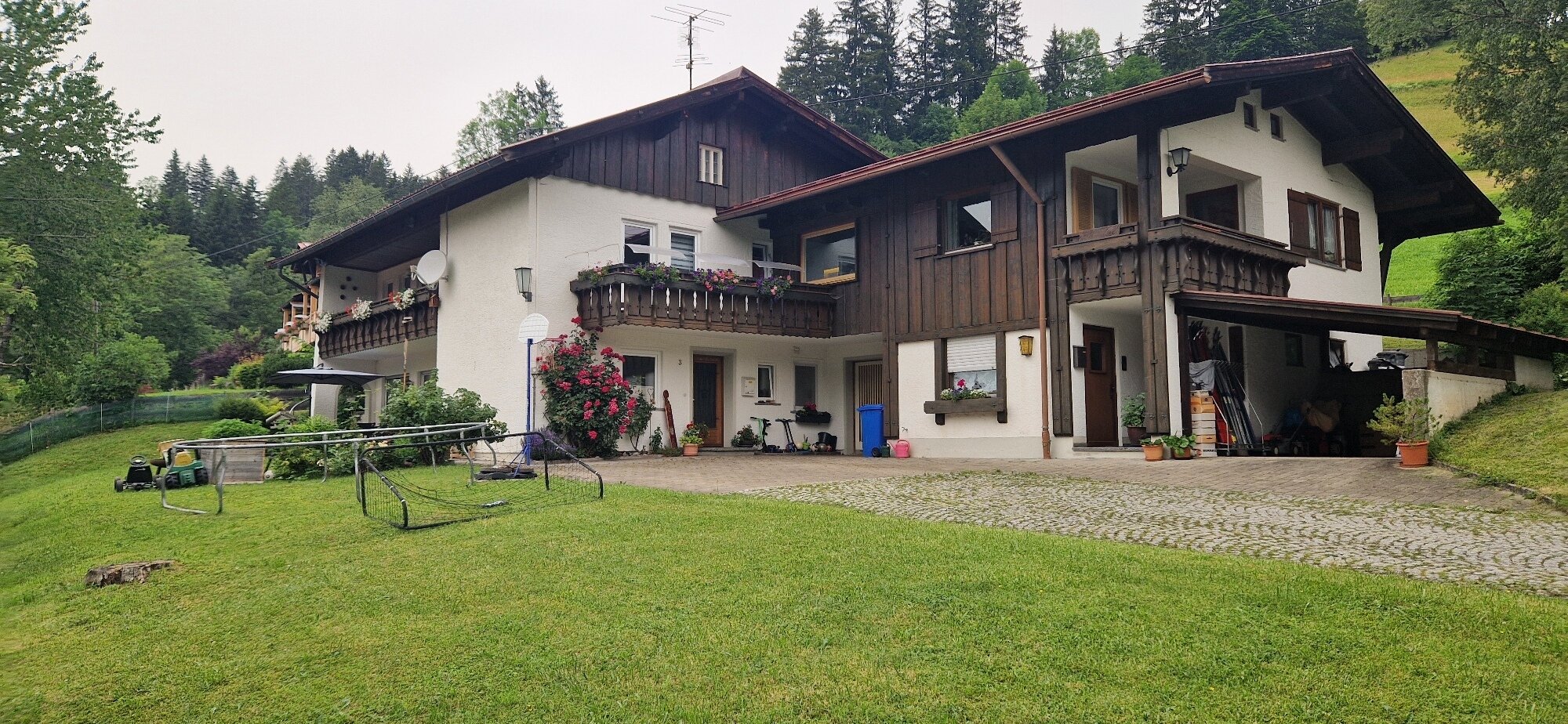 Haus zum Kauf 1.275.000 € 9 Zimmer 304 m²<br/>Wohnfläche 1.583 m²<br/>Grundstück Vorderhindelang Bad Hindelang 87541