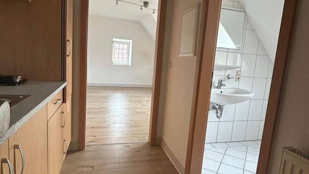 Studio zur Miete 410 € 1 Zimmer 27 m² 3. Geschoss frei ab sofort Königstraße 14 Leer 26789