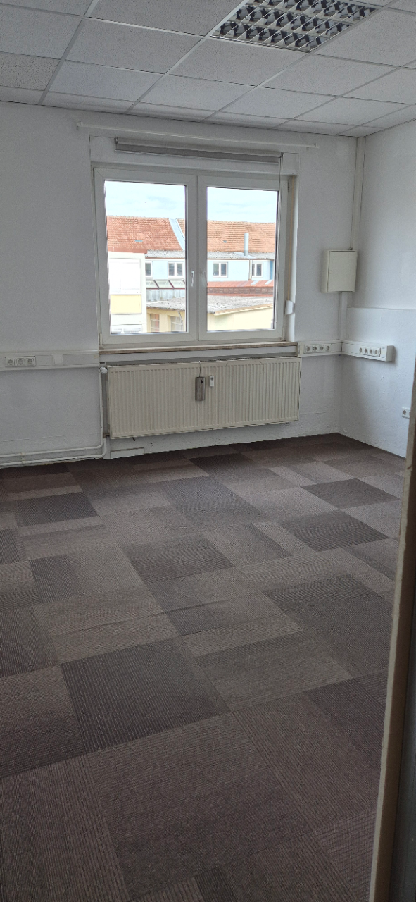 Bürofläche zur Miete provisionsfrei 143 € 1 Zimmer 22 m²<br/>Bürofläche Zirndorf Zirndorf 90513