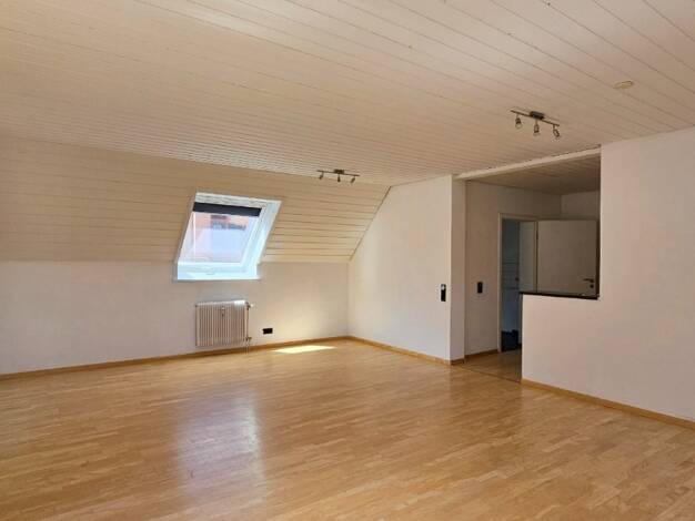 Wohnung zum Kauf provisionsfrei 278.000 € 3 Zimmer 94 m² Dachgeschoss, 3. Geschoss Friedlingen Weil am Rhein 79576