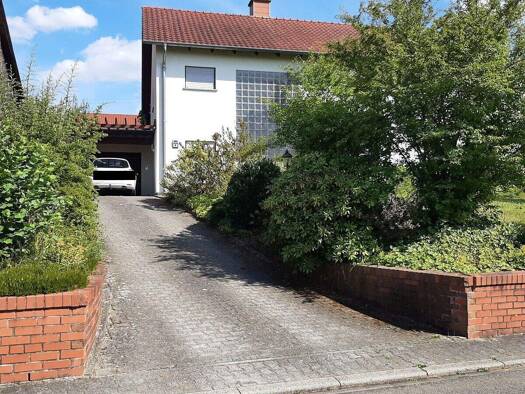 Einfamilienhaus zum Kauf 299.000 € 5 Zimmer 163 m² 787 m² Grundstück Wattweiler Zweibrücken / Wattweiler 66482