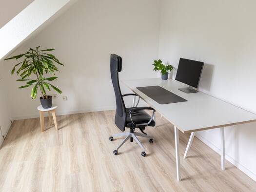 Büro zur Miete provisionsfrei 450 € 3 Zimmer 200 m² Bürofläche West Vorderer Westen 34119