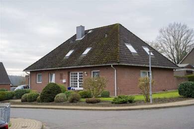 Einfamilienhaus zum Kauf 299.900 € 7 Zimmer 215 m² 1.016 m² Grundstück Mehlbek 25588