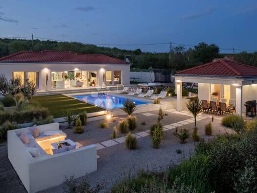 Einfamilienhaus zum Kauf 700.000 € 3 Zimmer 120 m² Radošinovci, Benkovac Benkovac 23420