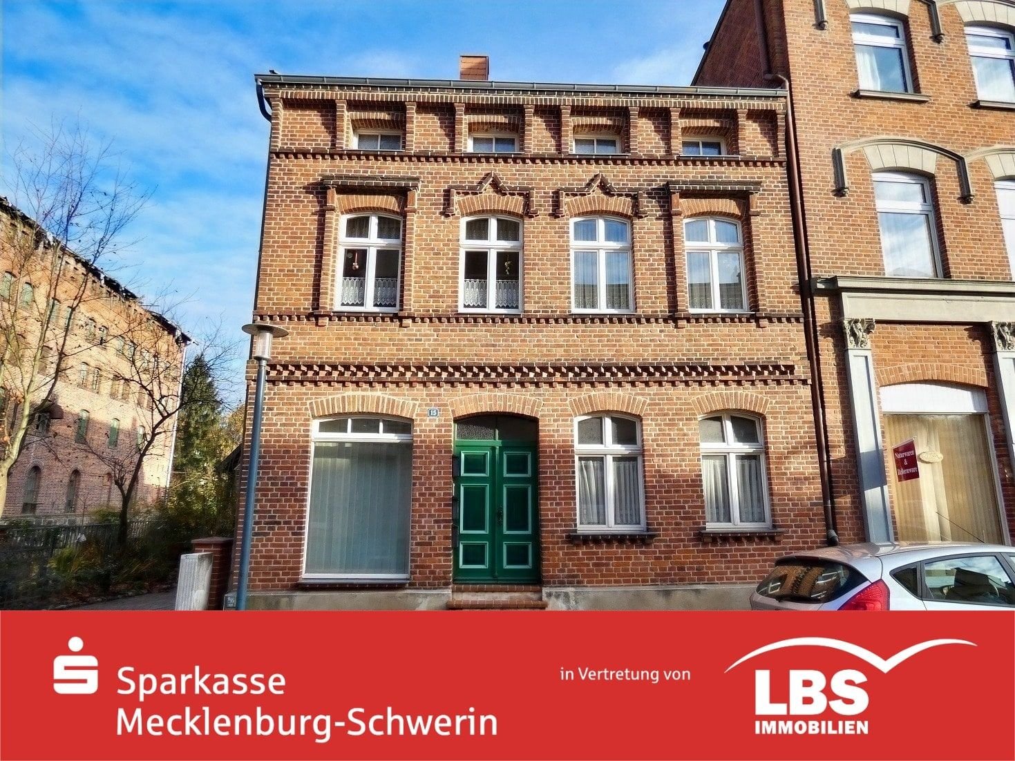 Mehrfamilienhaus zum Kauf als Kapitalanlage geeignet 215.000 € 6 Zimmer 151,4 m²<br/>Wohnfläche 262 m²<br/>Grundstück Grabow Grabow 19300