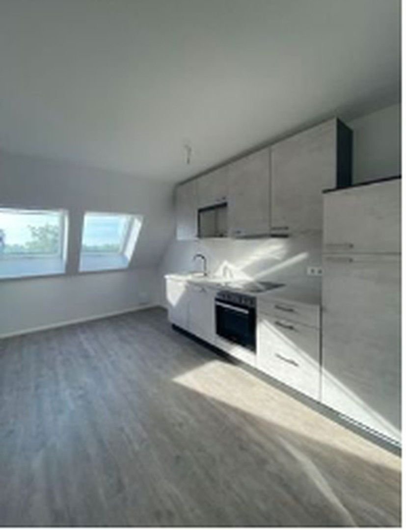 Wohnung zur Miete 600 € 2 Zimmer 54 m²<br/>Wohnfläche 2.<br/>Geschoss 01.12.2024<br/>Verfügbarkeit Höchstadt Höchstadt 91315