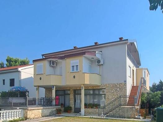 Haus zum Kauf 450.000 € 11 Zimmer 250 m² Starigrad