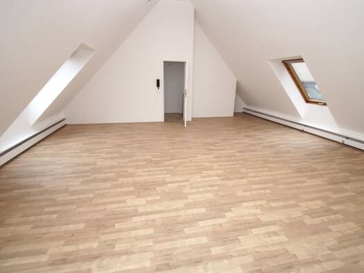 Maisonette zur Miete 550 € 3 Zimmer 100,2 m² 2. Geschoss frei ab sofort Markt 13 Altenburg Altenburg 04600