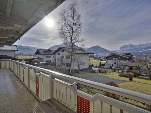 Wohnung zur Miete 1.000 € 4,5 Zimmer 116,4 m² 1. Geschoss frei ab sofort Schlechterhöhe 8 Kössen 6345