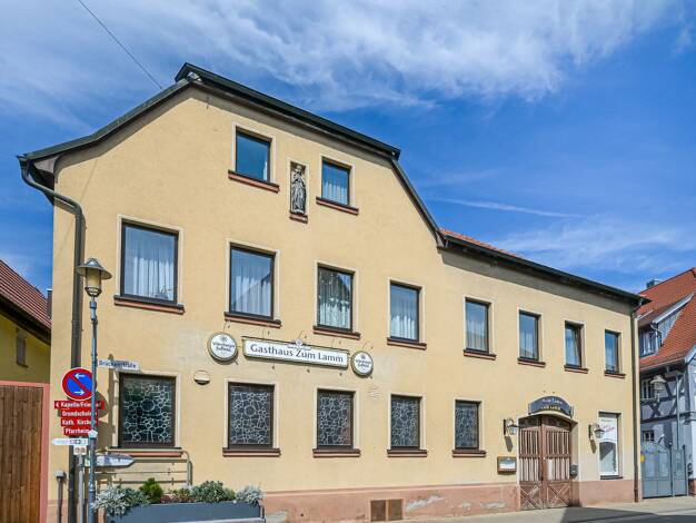 Einfamilienhaus zum Kauf 199.000 € 10 Zimmer 125 m² 573 m² Grundstück Zellingen 97225