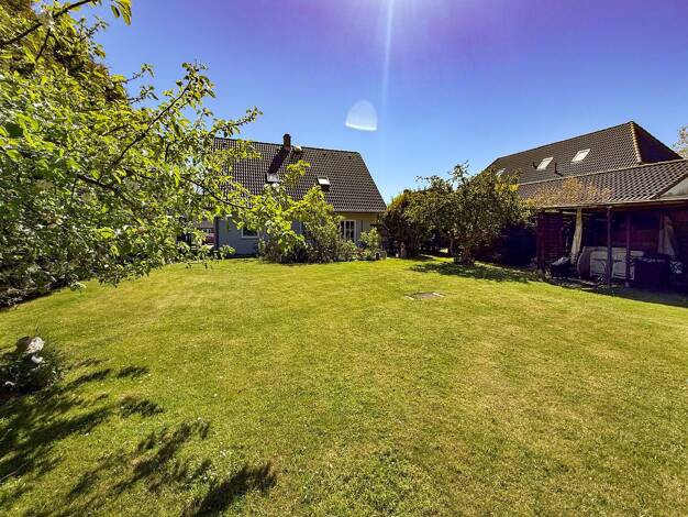 Einfamilienhaus zum Kauf 338.000 € 5 Zimmer 125 m² 654 m² Grundstück Rabenholz 24395