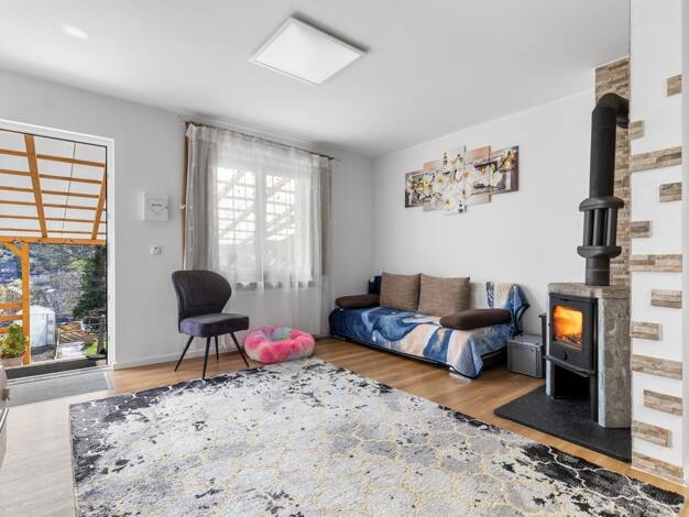 Reihenmittelhaus zum Kauf 275.000 € 3 Zimmer 99 m² 284 m² Grundstück Calmbach Bad Wildbad 75323