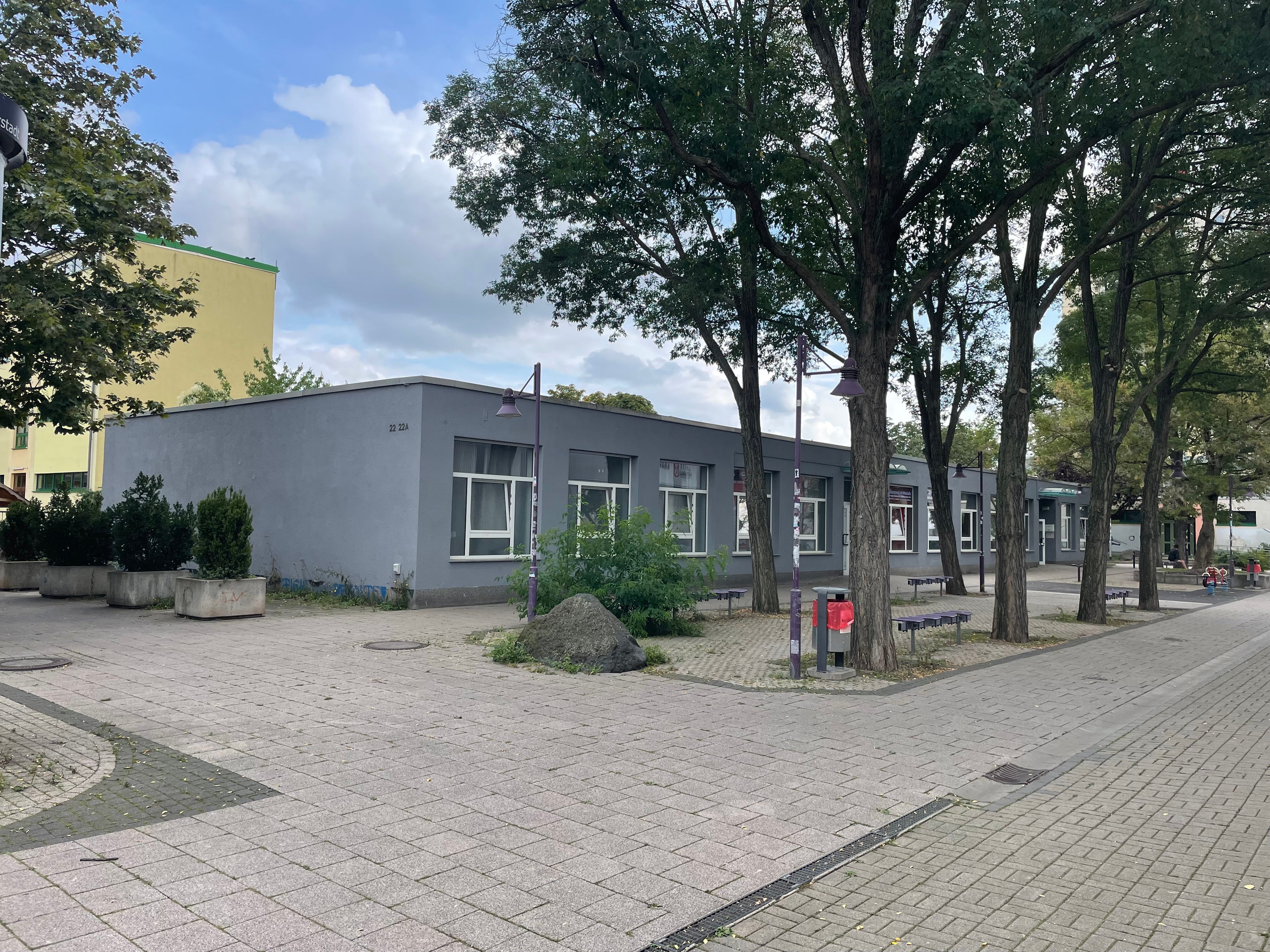 Wohnanlage zum Kauf als Kapitalanlage geeignet 1.100.000 € 455 m²<br/>Fläche 540 m²<br/>Grundstück Johannesplatz Erfurt 99086