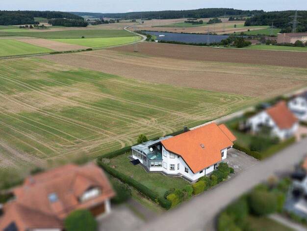 Einfamilienhaus zum Kauf provisionsfrei 629.000 € 7 Zimmer 180 m² 679 m² Grundstück frei ab 30.05.2026 Suppingen Laichingen 89150