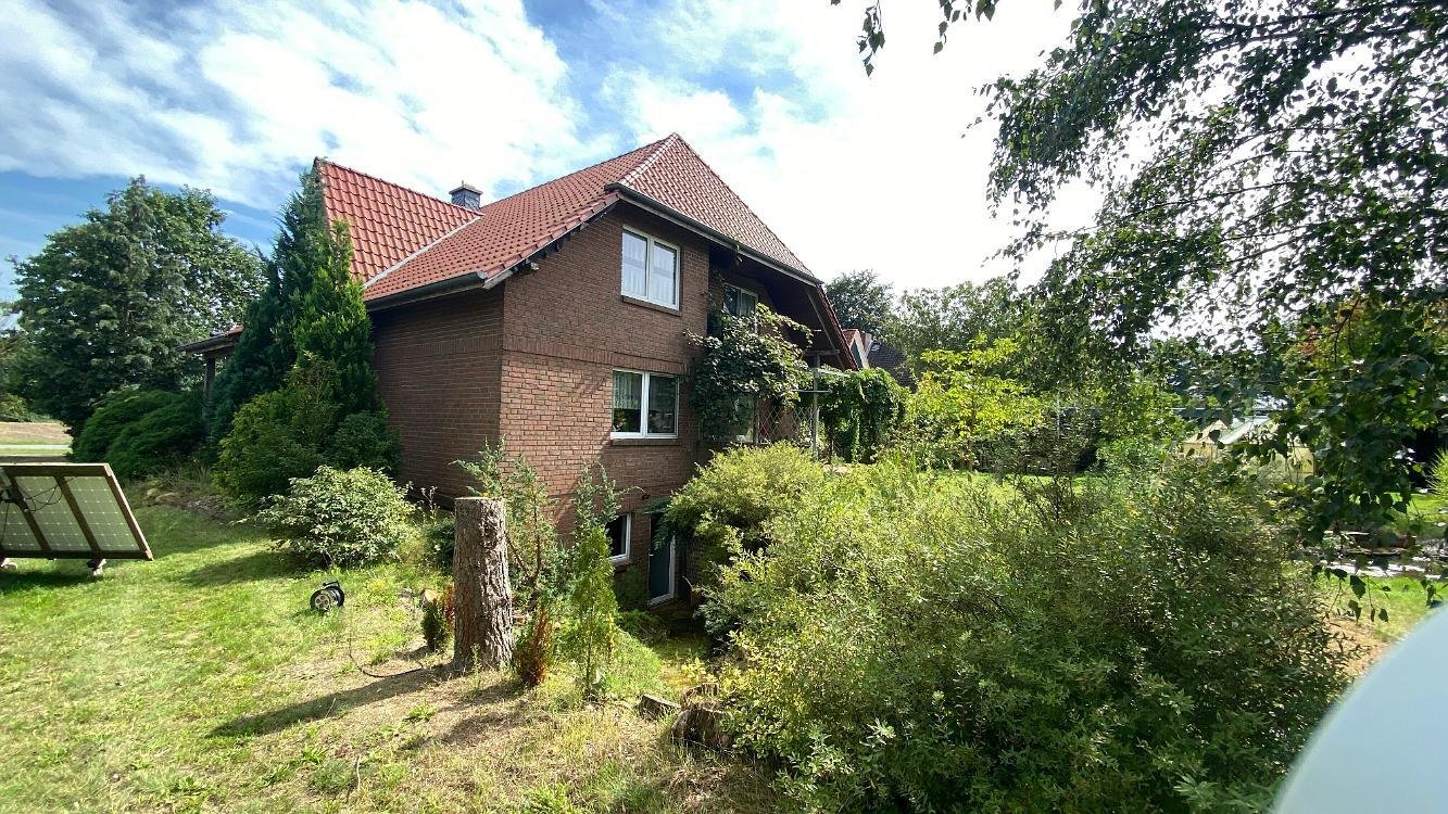 Haus zum Kauf 353.000 € 5 Zimmer 194 m²<br/>Wohnfläche 960 m²<br/>Grundstück Nettelkamp Wrestedt 29559