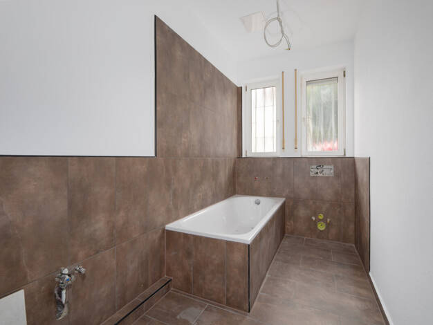 Wohnung zur Miete 1.390 € 4 Zimmer 146 m² frei ab sofort Wössingen Walzbachtal / Wössingen 75045