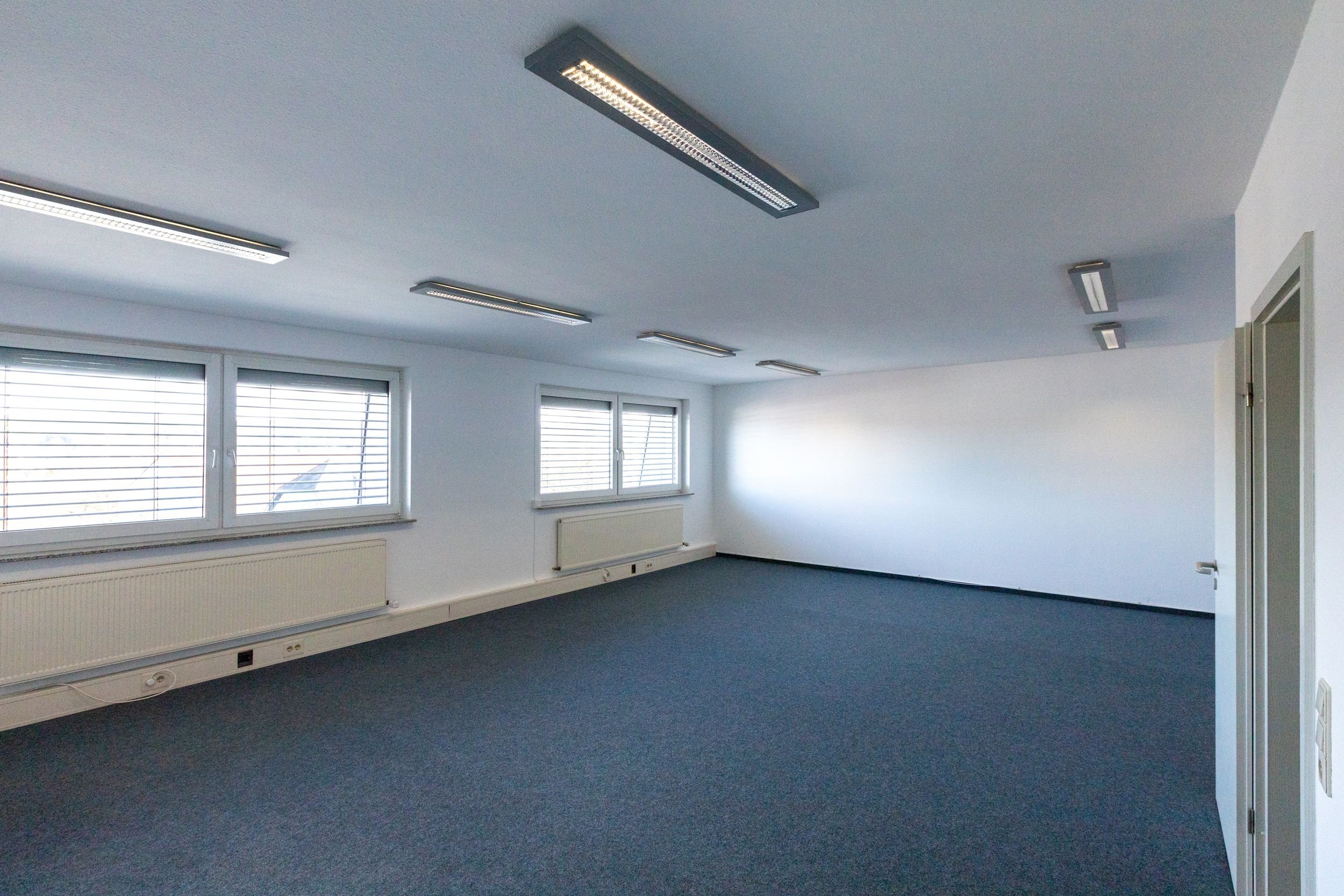 Bürofläche zur Miete provisionsfrei 8,50 € 2 Zimmer 84 m²<br/>Bürofläche Otto-Hahn-Str. 15A Bad Camberg Bad Camberg 65520