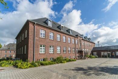 Büro-/Praxisfläche zur Miete provisionsfrei 1.918 € 191,8 m² Bürofläche Carlshöhe 42 Eckernförde 24340