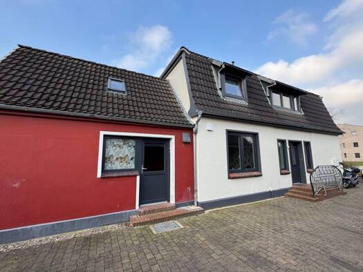 Einfamilienhaus zum Kauf provisionsfrei 295.000 € 7 Zimmer 178 m² 609 m² Grundstück Jübek 24855