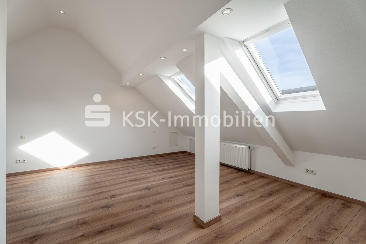 Reihenmittelhaus zum Kauf 399.500 € 5 Zimmer 162,3 m²<br/>Wohnfläche 424 m²<br/>Grundstück Blatzheim Kerpen 50171