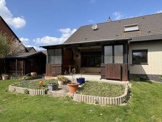 Einfamilienhaus zum Kauf 440.000 € 8 Zimmer 160 m² 656 m² Grundstück frei ab sofort Burgdorf 31303