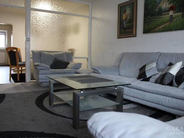 Wohnung zum Kauf 198.000 € 3,5 Zimmer 77 m² 1. Geschoss Lauffen am Neckar 74348