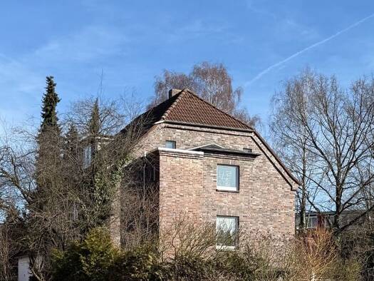 Mehrfamilienhaus zum Kauf als Kapitalanlage geeignet 589.000 € 15 Zimmer 303 m² 887 m² Grundstück Misburg-Nord Hannover 30629