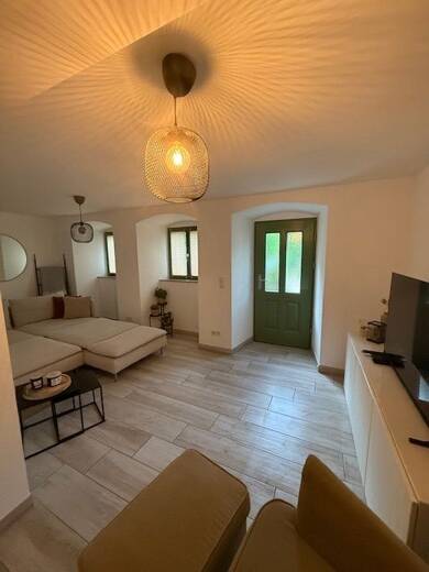 Terrassenwohnung zur Miete 600 € 1,5 Zimmer 60 m² EG Saalfeld Saalfeld/Saale 07318
