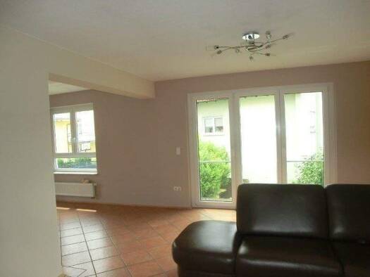 Wohnung zur Miete 980 € 4 Zimmer 97,5 m² 1. Geschoss frei ab sofort Werneck 97440