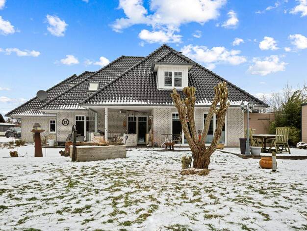 Einfamilienhaus zum Kauf 1.590.000 € 7 Zimmer 270 m² 1.502 m² Grundstück Sankt Peter-Ording 25826