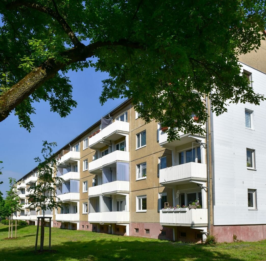 Wohnung zur Miete 273 € 2 Zimmer 49,7 m²<br/>Wohnfläche 3.<br/>Geschoss 01.02.2025<br/>Verfügbarkeit Zauchestraße 17 Nord Brandenburg 14770