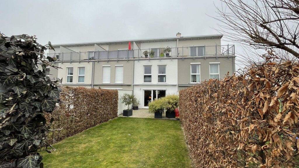 Reihenmittelhaus zum Kauf provisionsfrei 990.000 € 5 Zimmer 140 m² 165 m² Grundstück Shenzhen Str. Nordbahnhof Nürnberg 90408