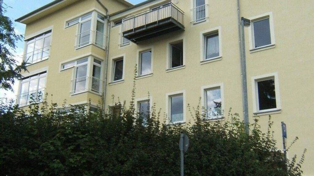 Wohnung zur Miete 315 € 2 Zimmer 53,4 m² Glauchauer Straße 19 b Lichtenstein Lichtenstein (Sachsen) 09350