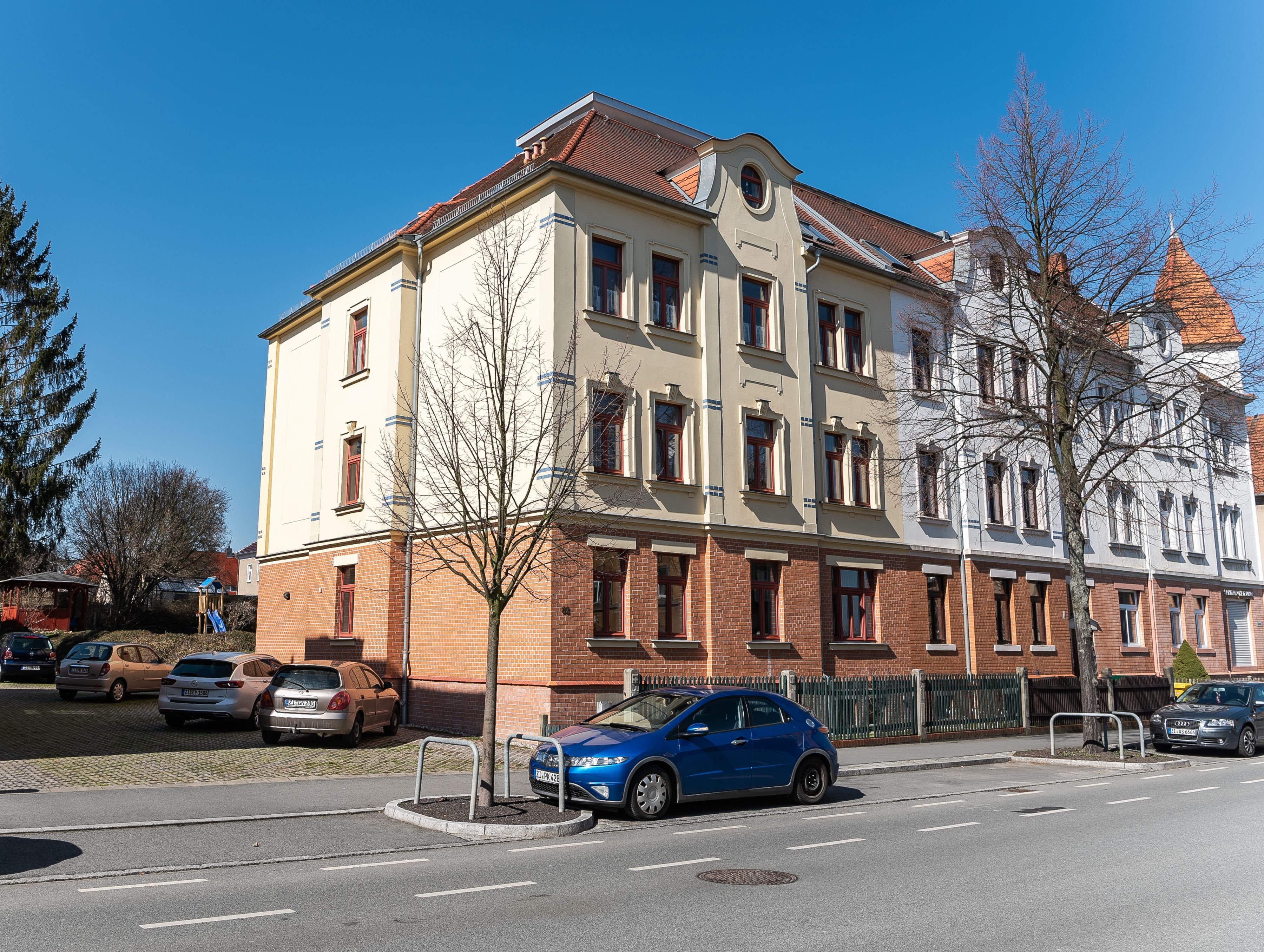 Wohnung zur Miete 360 € 2 Zimmer 60 m²<br/>Wohnfläche EG<br/>Geschoss ab sofort<br/>Verfügbarkeit Zittau Zittau 02763