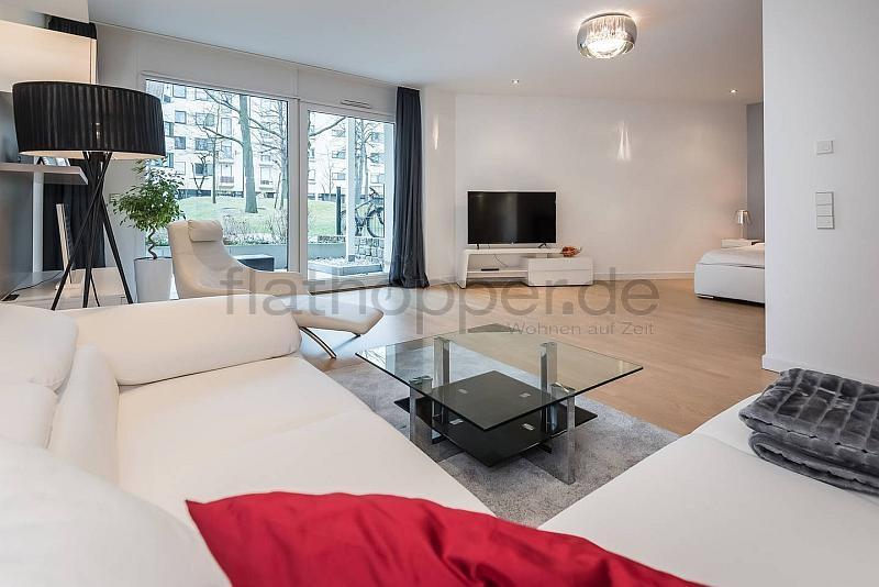 Wohnung zur Miete Wohnen auf Zeit 2.900 € 2 Zimmer 100 m²<br/>Wohnfläche 01.10.2024<br/>Verfügbarkeit Parkstadt München 81677