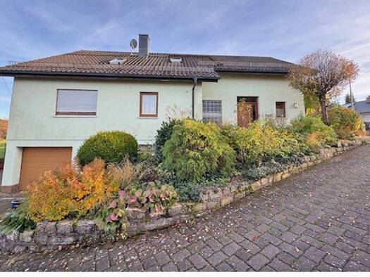 Einfamilienhaus zum Kauf 487.000 € 6 Zimmer 230 m² 869 m² Grundstück frei ab sofort Pegnitz 91257