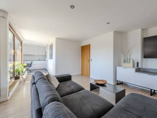 Wohnung zum Kauf 299.000 € 3 Zimmer 77 m² Pleidelsheim 74385