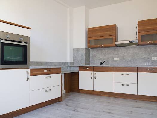 Wohnung zur Miete 290 € 2 Zimmer 57 m² 2. Geschoss Thomasstraße 23 Greiz Greiz 07973