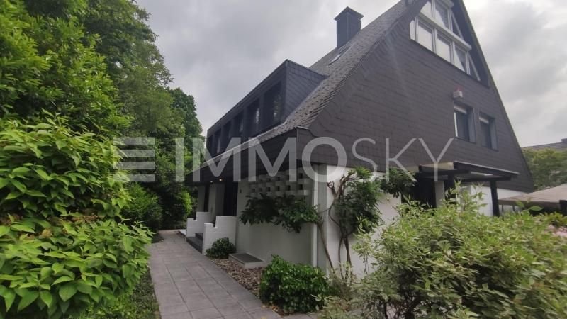 Einfamilienhaus zum Kauf 889.000 € 8 Zimmer 252 m²<br/>Wohnfläche 765 m²<br/>Grundstück Vorst Kaarst 41564