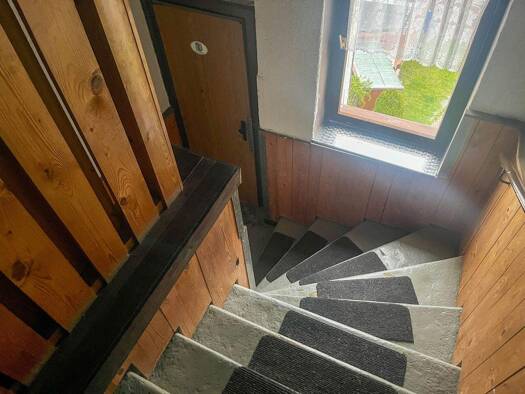 Mehrfamilienhaus zum Kauf 60.000 € 8 Zimmer 147 m² 260 m² Grundstück Netzschkau 08491