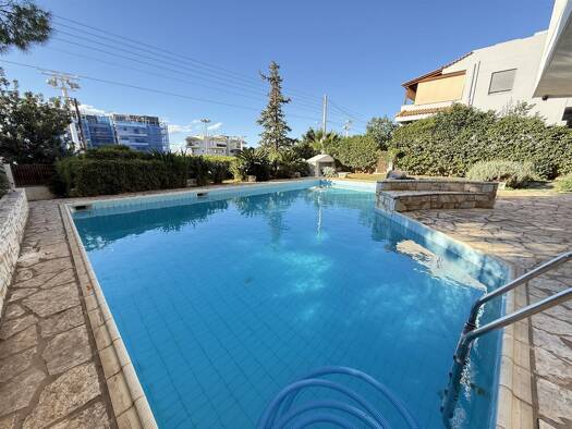 Haus zum Kauf 1.350.000 € 313 m² 800 m² Grundstück Municipality of Glyfada 16674