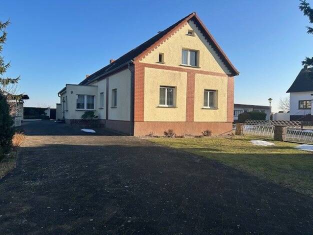 Einfamilienhaus zum Kauf 199.500 € 6 Zimmer 176 m² 9.255 m² Grundstück Klitzschena Kemberg 06901