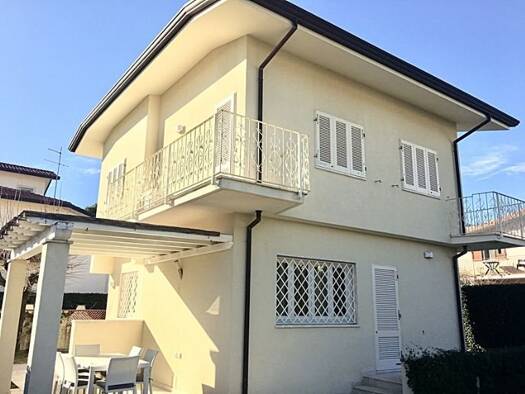 Villa zum Kauf 1.500.000 € 5 Zimmer 130 m² 500 m² Grundstück Forte dei Marmi 55042