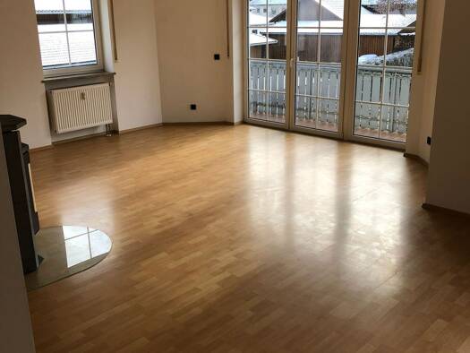Wohnung zur Miete 990 € 3 Zimmer 94 m² Geschoss 1/2 frei ab 15.02.2026 Viecht Eching 84174