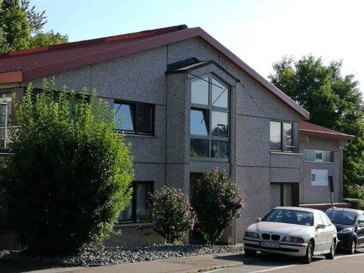 Bürogebäude zur Miete 2.600 € 7 Zimmer 200 m² Bürofläche Untergruppenbach 74199